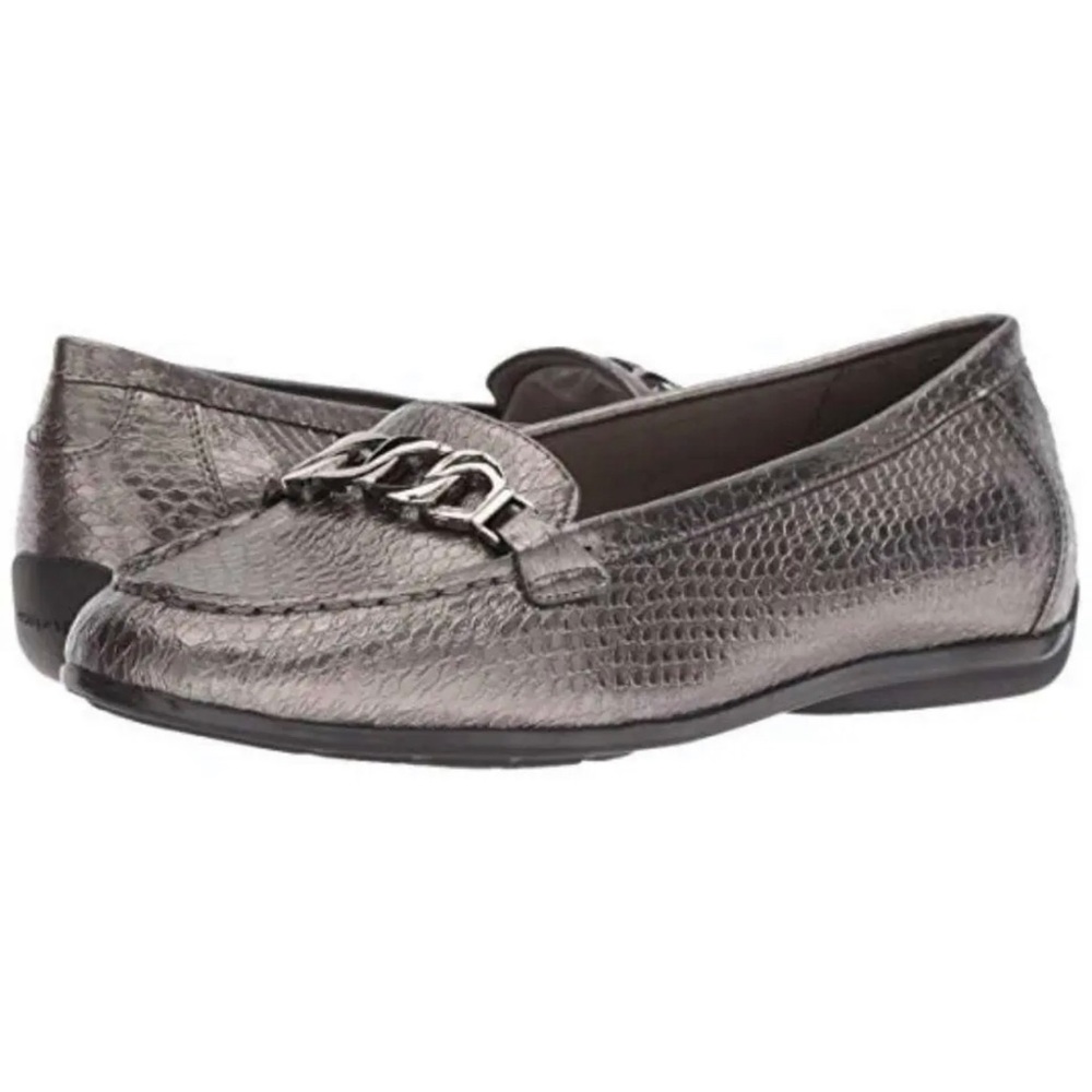 Easy Spirit Antiria Loafer Womens 9 Silver NWT